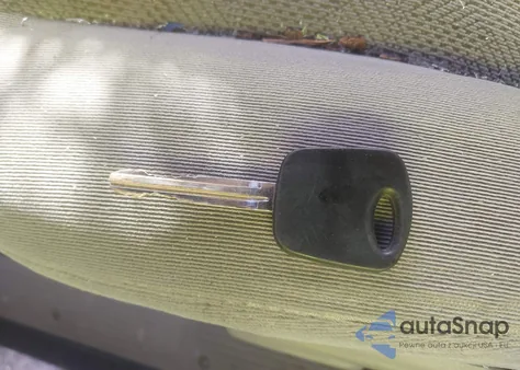 2005 Toyota Sequoia Sr5 V8 from USA, damaged, VIN 5TDBT44A55S246153